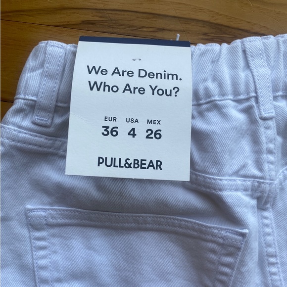 High Rise Denim Mom Shorts With Elastic Detail in White - Picture 8 of 10